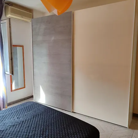 Alma's Apartament Apartment